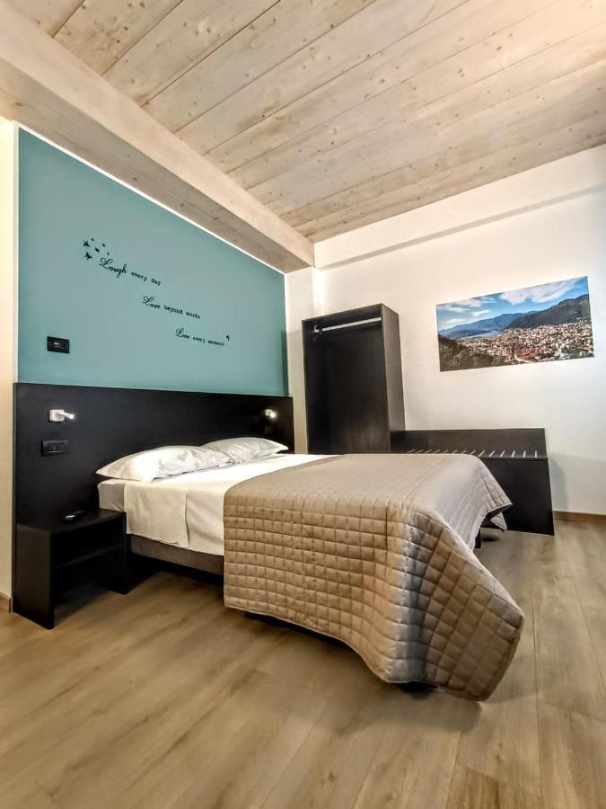 Il B&B Di Piazza Motta Albese Con Cassano Exterior photo